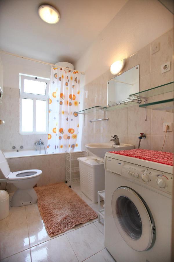 Apartments By The Sea Trogir - 15011 Exterior foto